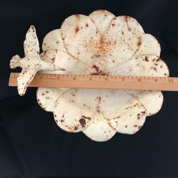 Vintage-Style Cast Iron Bird Bath Feeder – Rust Patina – 9” Tall - Picture 5 of 9